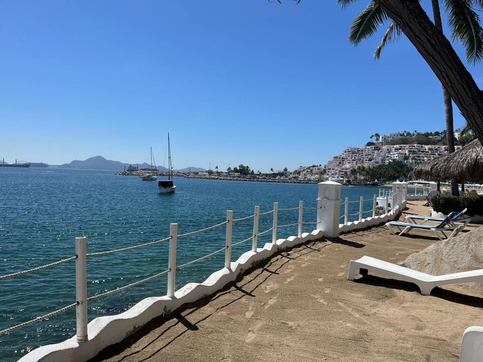 Frente Al Mar, Comodo Y Familiar Manzanillo Buitenkant foto